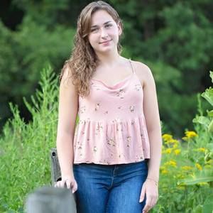 Meet your Posher, Madeline